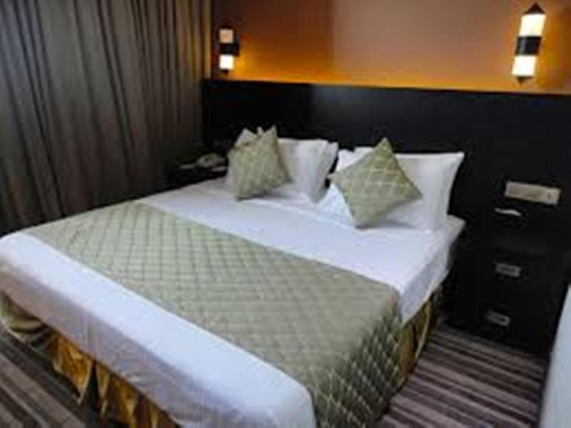 Pearl Grand Hotel Colombo Exterior photo