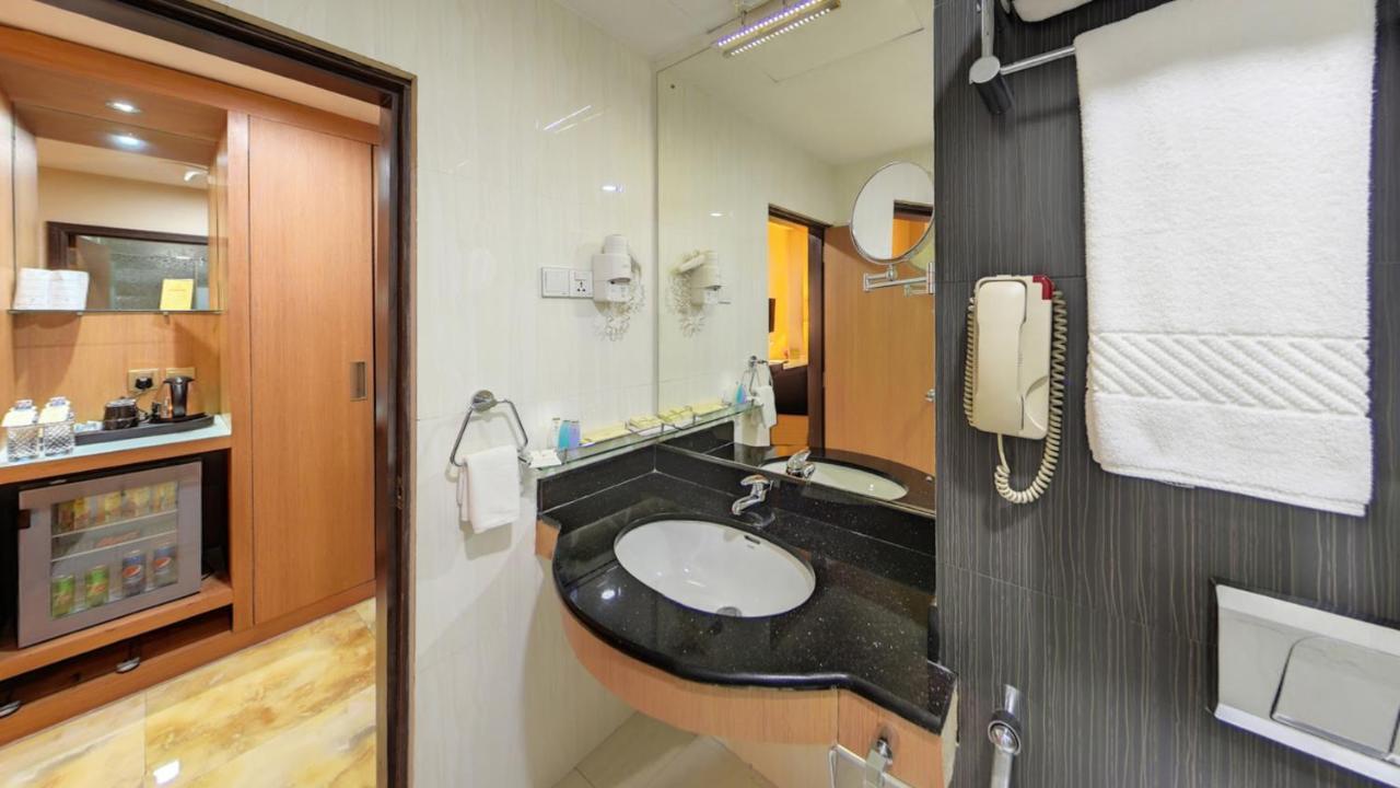 Pearl Grand Hotel Colombo Exterior photo